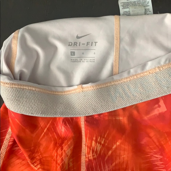 Nike spandex. Kids LG. - Picture 2 of 3